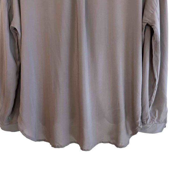 Olive & Oak Wrap Top NWT - Picture 6 of 6